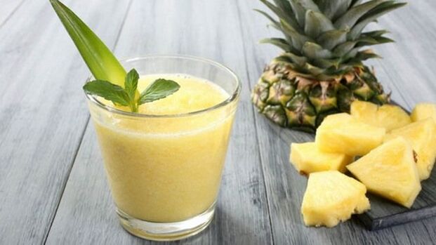 Smoothie à l'ananas pour le régime sanguin